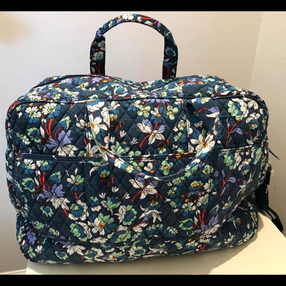 NWT Vera Bradley Floral Bursts Grand Traveler bag. - Picture 3 of 6
